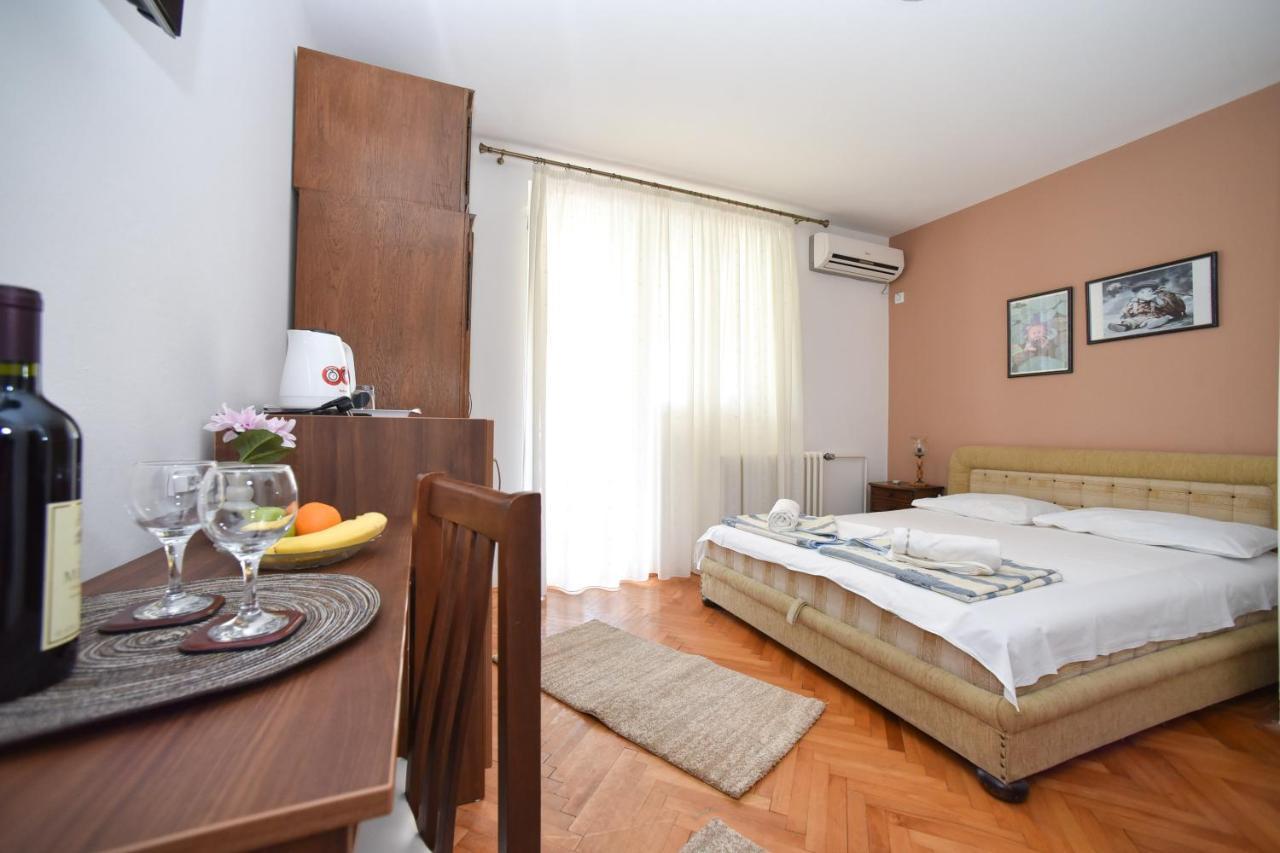 Apartmani Soljaga Petrovac Bagian luar foto