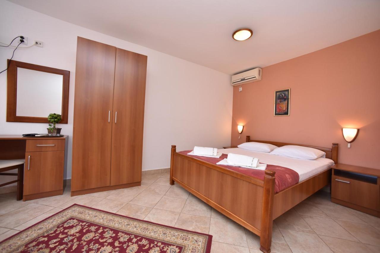 Apartmani Soljaga Petrovac Bagian luar foto