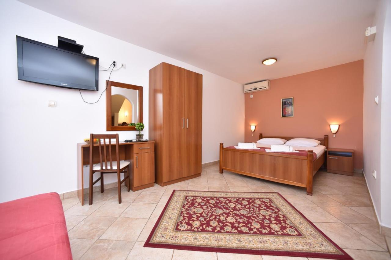 Apartmani Soljaga Petrovac Bagian luar foto